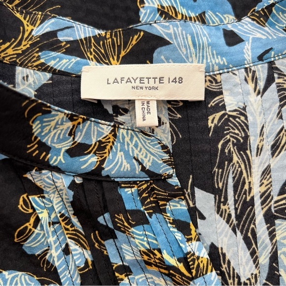 Lafayette 148 New York Blue Floral Pintuck 100% Silk Top XL - Picture 15 of 16